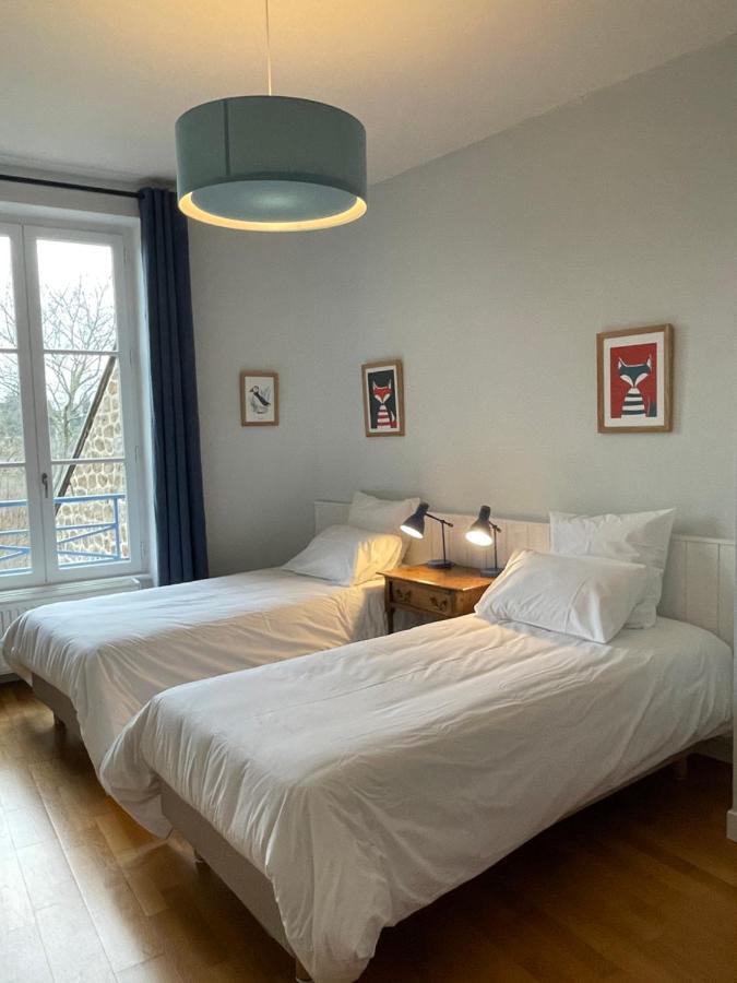 Bel Appartement, Bien Equipe Et Confortable Dans Le Centre Historique Fougeres Exterior foto